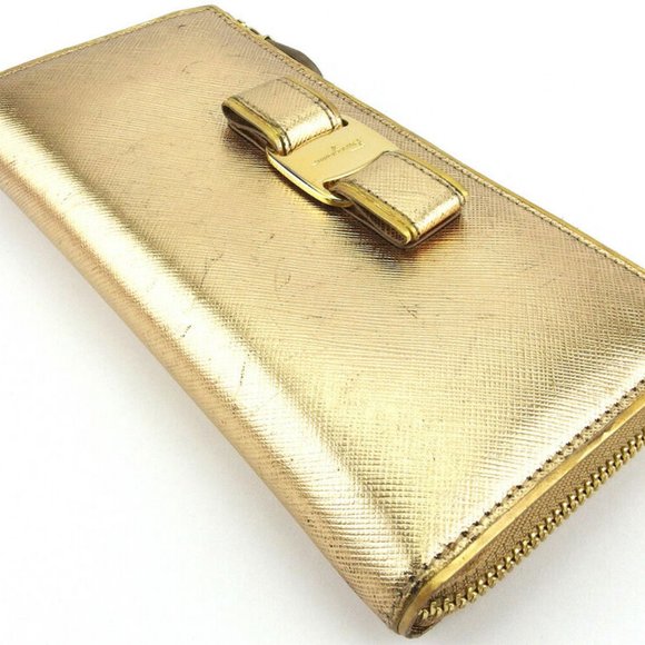 Salvatore Ferragamo wallet Vala ribbon leather Authentic used